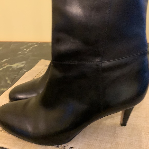 Clark's boots - Picture 7 of 7